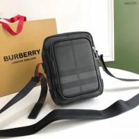 Burberry專門店新款London斜背包 巴寶莉London格紋男士單肩斜挎包 yxb1293