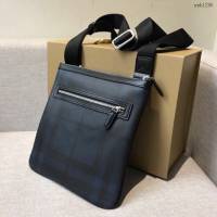 Burberry專門店新款單肩斜挎包 巴寶莉London格紋男士單肩斜挎包 yxb1296