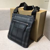 Burberry專門店新款單肩斜挎包 巴寶莉London格紋男士單肩斜挎包 yxb1297