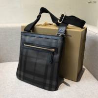 Burberry專門店新款單肩斜挎包 巴寶莉London格紋男士單肩斜挎包 yxb1298