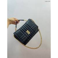 Burberry專門店新款羔羊皮Thomas專屬標識女包 巴寶莉手提單肩斜挎鏈條包 yxb1356