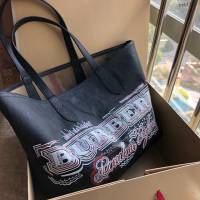 Burberry專門店新款雙面兩用托特包 巴寶莉塗鴉圖案手提購物袋 yxb1358