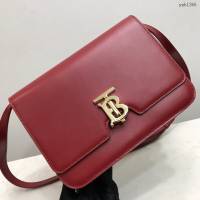 Burberry專門店新款中號TB專屬標識皮革鎖扣包 巴寶莉經典爆款皮革單肩斜背女包 yxb1366