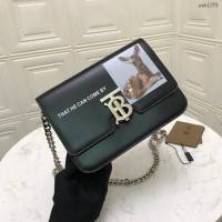Burberry專門店新款小號拼色TB專屬標識皮革鎖扣包 巴寶莉經典爆款皮革單肩斜背女包 yxb1378