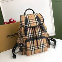 Burberry專門店新款中號Vintage格紋斜背式軍旅背包 巴寶莉男士女士後背包 yxb1389