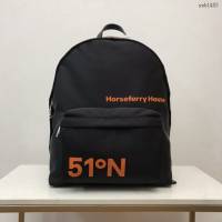 Burberry專門店新款黑色男款雙肩包 巴寶莉尼龍面男士後背包 yxb1483