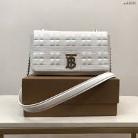 Burberry專門店新款羊皮小號TB蘿拉包 巴寶莉絎縫品牌格紋鏈條單肩挎背女包 yxb1539