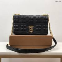 Burberry專門店新款羊皮小號TB蘿拉包 巴寶莉絎縫品牌格紋鏈條單肩挎背女包 yxb1546