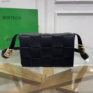 Bottega veneta高端女包 KF0017荔枝紋 寶緹嘉荔枝紋牛皮CASSETTE包包 BV經典款單肩斜挎包  gxz1268