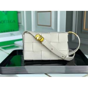 Bottega veneta高端女包 KF0017荔枝紋 寶緹嘉CASSETTE新款荔枝紋牛皮女包 BV經典款單肩斜挎包  gxz1275