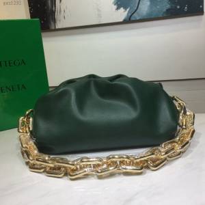 Bottega veneta高端女包 98078 寶緹嘉The pouch手拿肩背包 BV經典款鏈雲條朵包  gxz1292