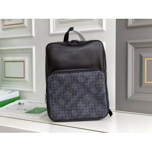 Bottega veneta高端男包 98049 寶緹嘉原廠進口牛皮男士後背包 BV經典款黑色雙肩包  gxz1363