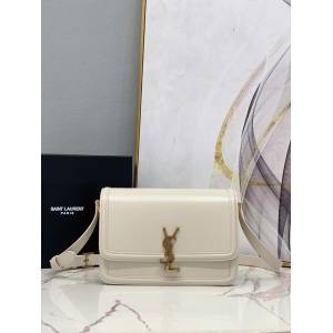 YSL专柜款女包 聖羅蘭經典款MONOGRAM金屬旋扣大號郵差包 YSL肩背斜挎包 634305  jjh1109