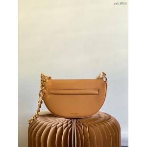Burberry專門店新款弧形包女士鏈條小挎包 巴寶莉時裝秀款肩背包 yxb1055