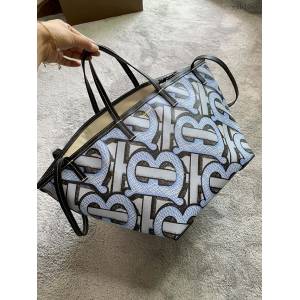 Burberry專門店新款沙灘托特包 巴寶莉女款手提購物袋購物包 yxb1065