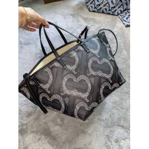 Burberry專門店新款沙灘托特包 巴寶莉女款手提購物袋購物包 yxb1066
