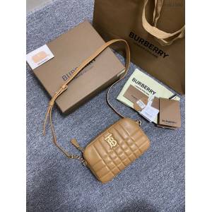 Burberry專門店新款絎縫款Lola蘿納相機包 巴寶莉羔羊皮小斜挎女包 yxb1090