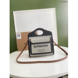 Burberry專門店新款小號撲克包 巴寶莉帆布托特包手提肩背女包 yxb1092