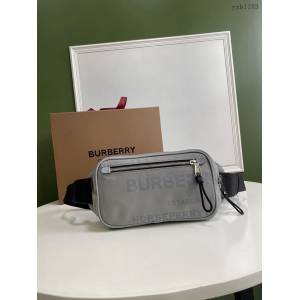 Burberry專門店新款腰包 巴寶莉尼龍布男士腰包挎包 yxb1183