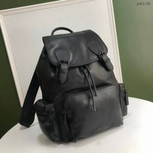 Burberry專門店新款男士專用黑色皮革雙肩包 巴寶莉全皮軍旅男女通用背包 yxb1190