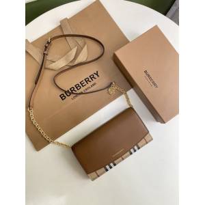 Burberry專門店新款House格紋拼皮革錢夾 巴寶莉小型手袋鏈條錢包 yxb1225