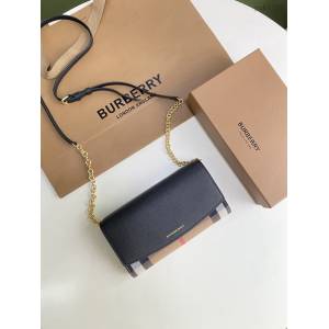 Burberry專門店新款House格紋拼皮革錢夾 巴寶莉小型手袋鏈條錢包 yxb1228