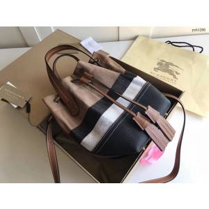 Burberry專門店新款Canvas格紋水桶包 巴寶莉肩背斜挎女包 yxb1266