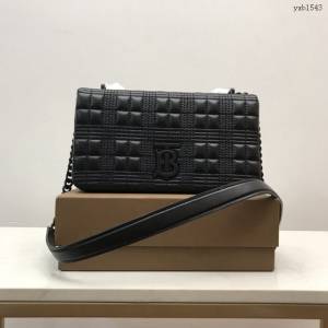Burberry專門店新款羊皮小號TB蘿拉包 巴寶莉絎縫品牌格紋鏈條單肩挎背女包 yxb1543