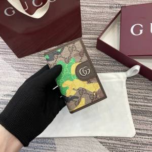 Gucci專櫃2026新款男女大理石紋錢包 古馳迷彩系列對折錢夾護照夾 834691  gc1098