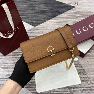 Gucci專櫃大號半馬銜扣翻蓋單肩斜挎包 古馳Softbit系列肩背包鏈條包 837373  gc1234